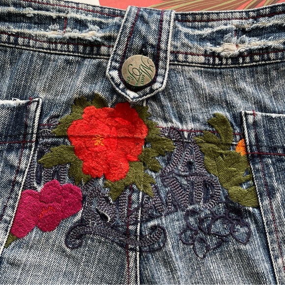 Blue Midi Denim Embroidery Pants Size: 28 - Picture 6 of 15